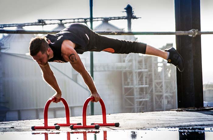 Calisthenics Pushing Workout on Parallettes (Intermediate) 